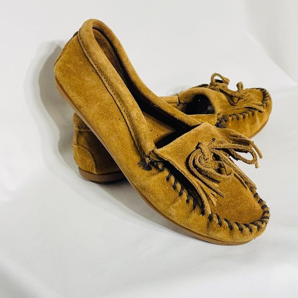 Minnetonka Kilty hardsole fringe slip-on Brown 6.5 - Picture 9 of 9